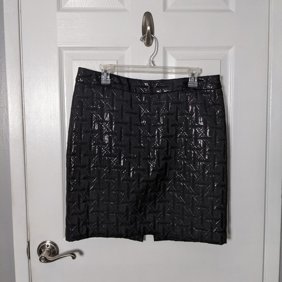 Worthington Shiny Classic Black Textured Back Slit Mini Pencil Skirt‎ Size 12 - Picture 1 of 5